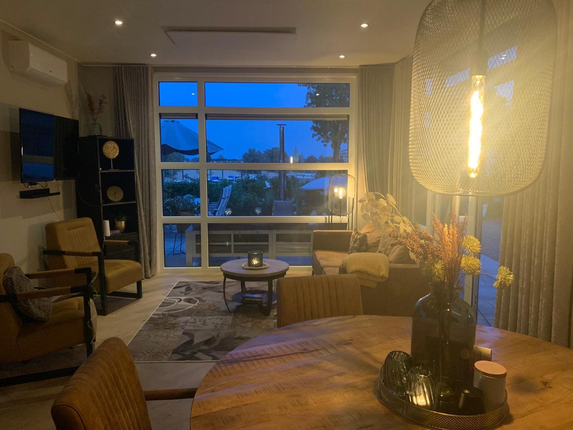 Luxus Chalet Hafenblick Lathum Ngoại thất bức ảnh